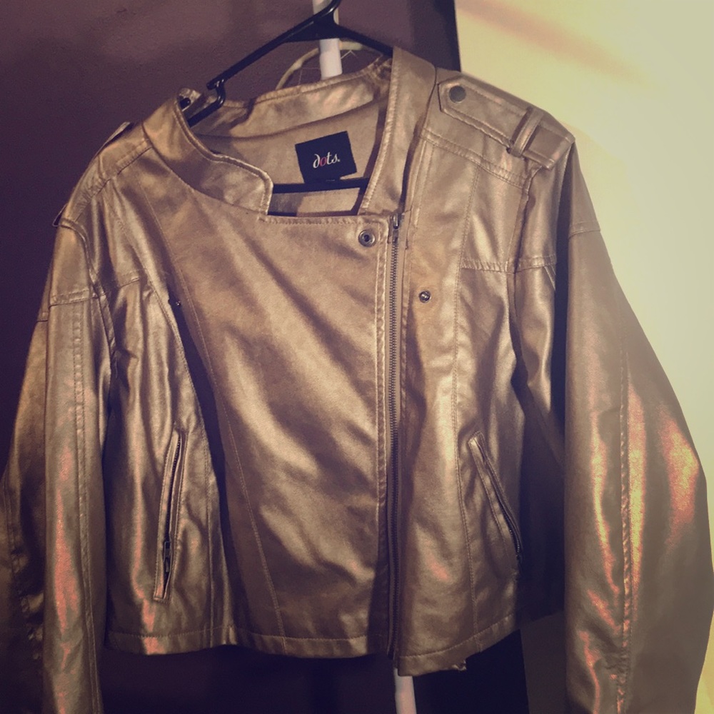Gold Moro jacket!